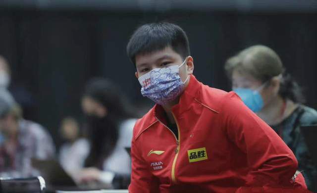 看看逼逼